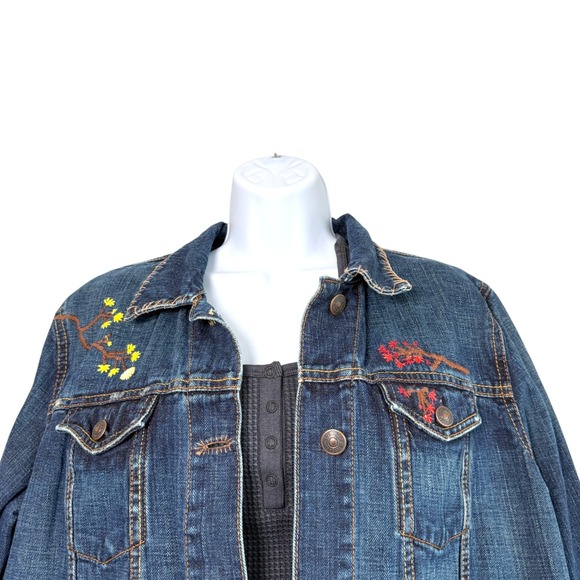 Gap Boho Embroidered Denim Jacket Size XL Floral Cottage Butterflies Indie Y2K - Picture 2 of 10